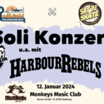 Konzertankündigung Solikonzert für Sitnskate und Rolsltuhlerlebnisreisen am 12. Januar 2024 im Monkey Music Club mit Harbour Rebels